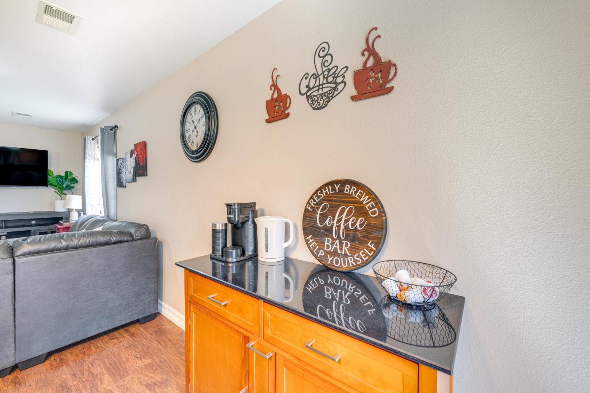 Inviting Cheyenne Townhome About 4 Mi To Downtown Luaran gambar